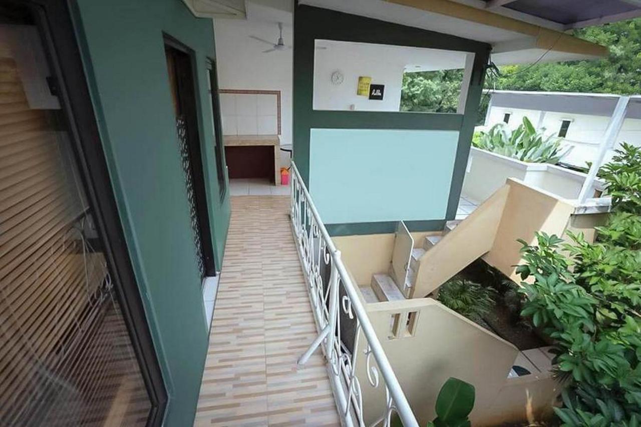 Reddoorz Near Rs Mitra Keluarga Depok Hotel Kültér fotó