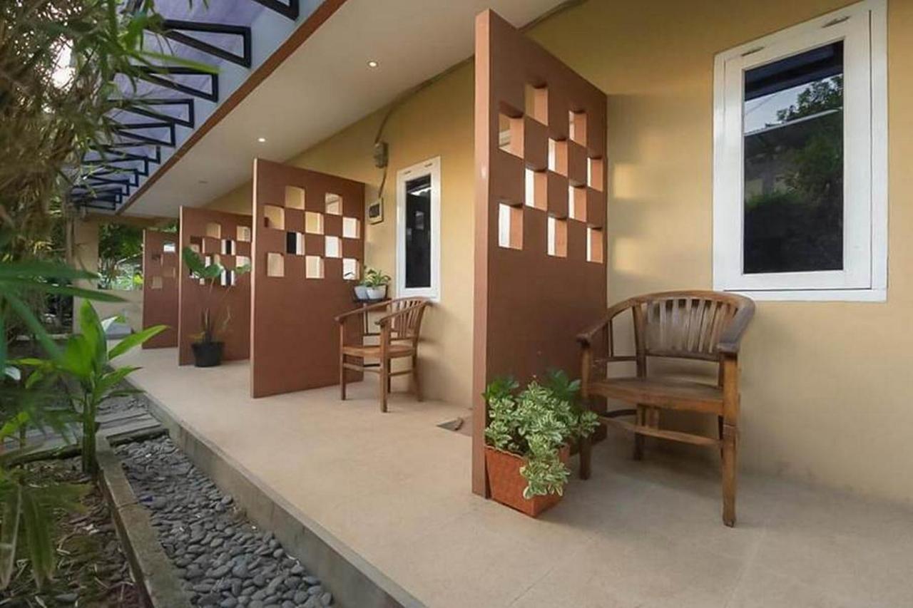 Reddoorz Near Rs Mitra Keluarga Depok Hotel Kültér fotó